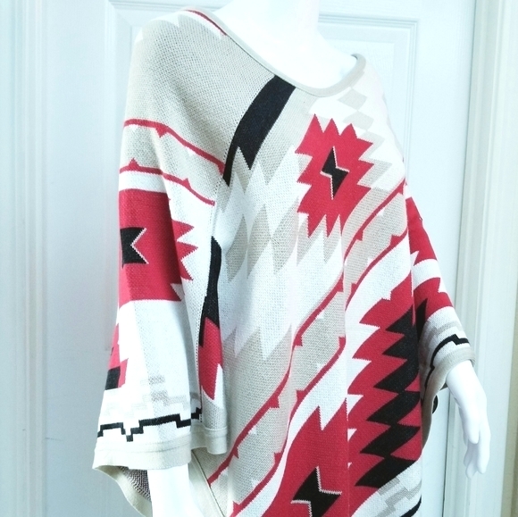 Boston Proper Aztec Print Poncho Shawl - Picture 4 of 9